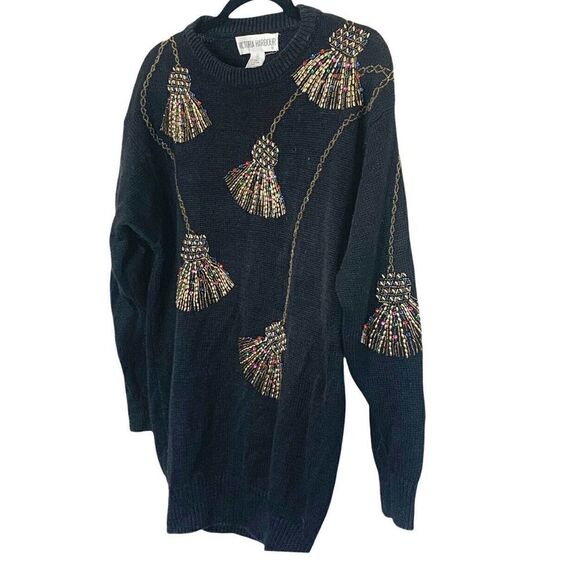Victoria Harbour Vintage Women’s Black Jewel Tassel Sweater Top Size Medium - Picture 2 of 6